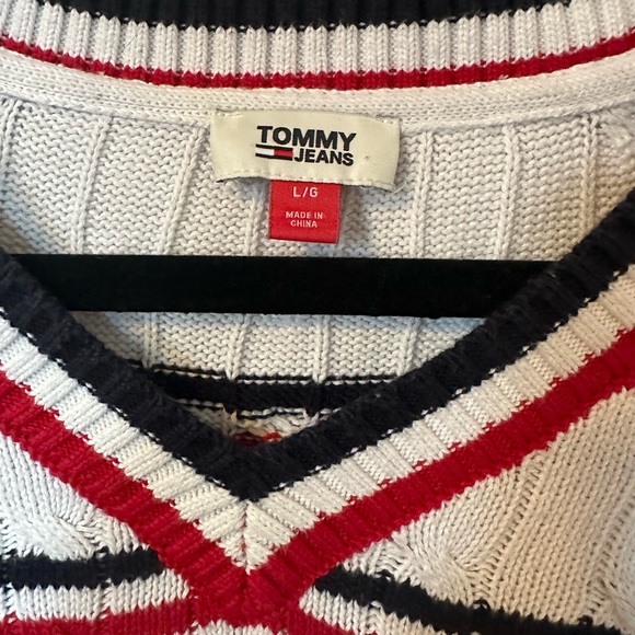 Tommy Jeans Sweater / Kids L fits like S for adults - Picture 4 of 6